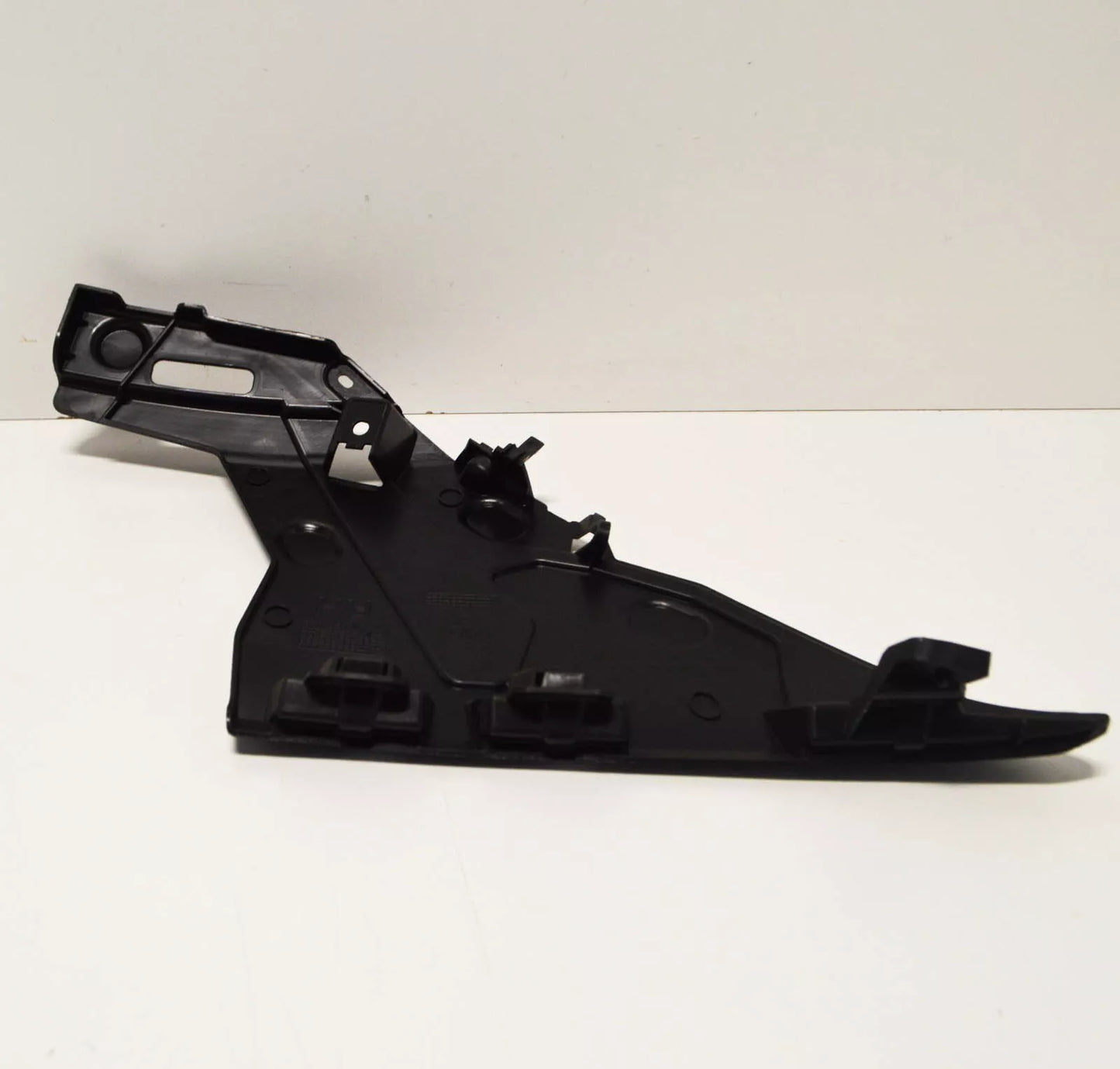 NEW BMW X6 F16 FRONT RIGHT FENDER BRACKET 51657337632 7337632 2015 ORIGINAL