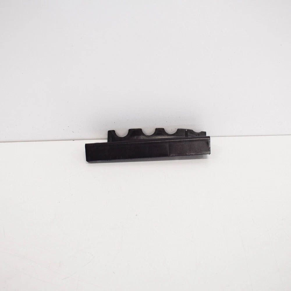 NEW AUDI A5 8T LEFT SIDE SKIRT BRACKET 8T0853921 ORIGINAL