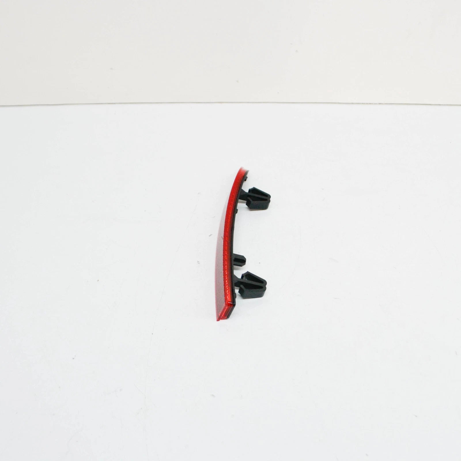 NEW VW ARTEON 3H REAR RIGHT OUTER BUMPER REFLECTOR 3G8945106