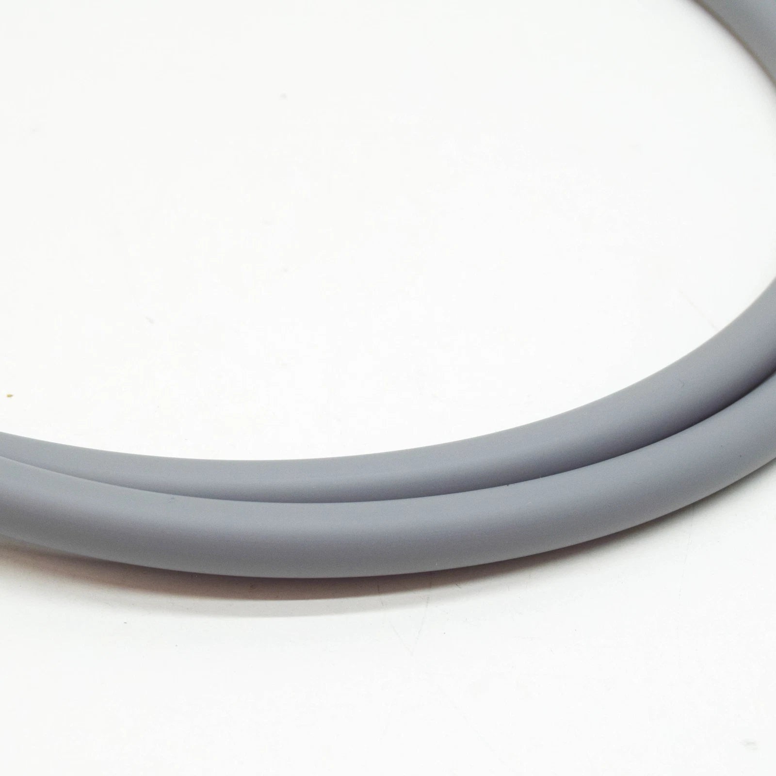 NEW VOLKSWAGEN FOX ROOF FRONT WATER DRAINAGE HOSE 6Q0877231 ORIGINAL