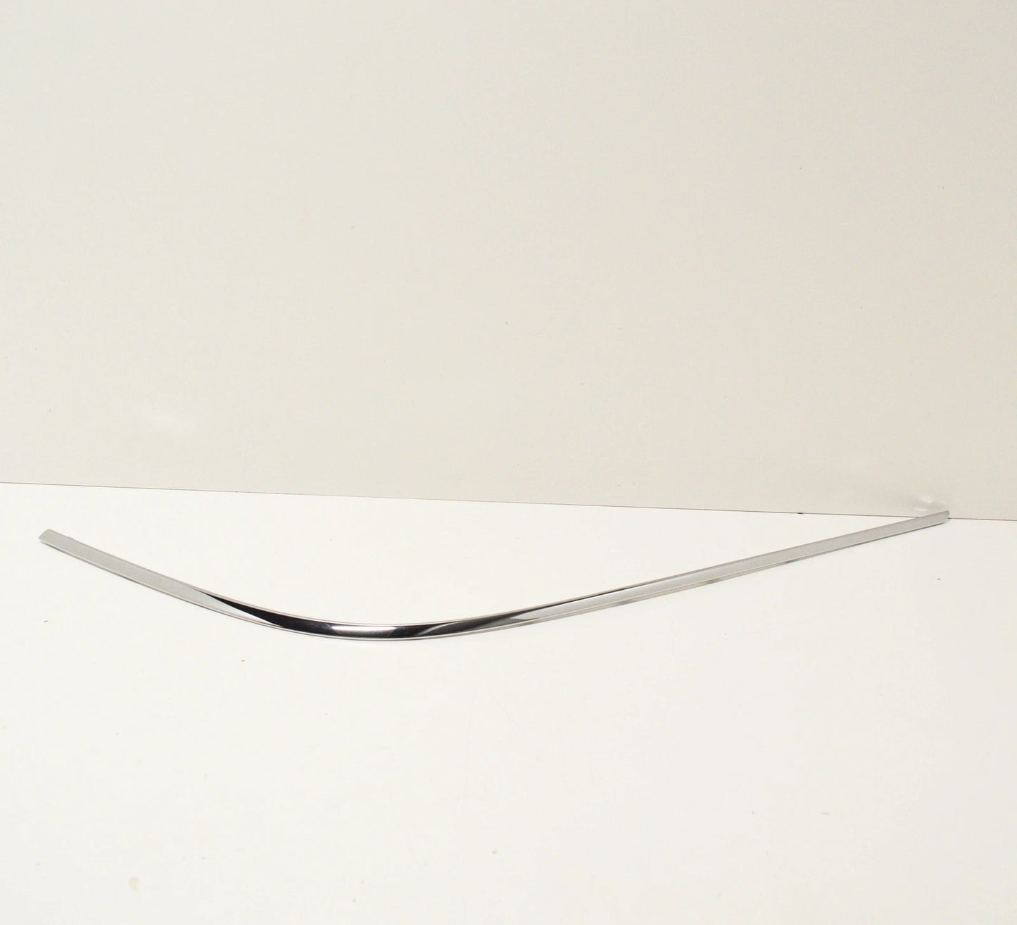 NEW MERCEDES-BENZ C COUPE CL203 REAR BUMPER RIGHT MOLDING A2038859021