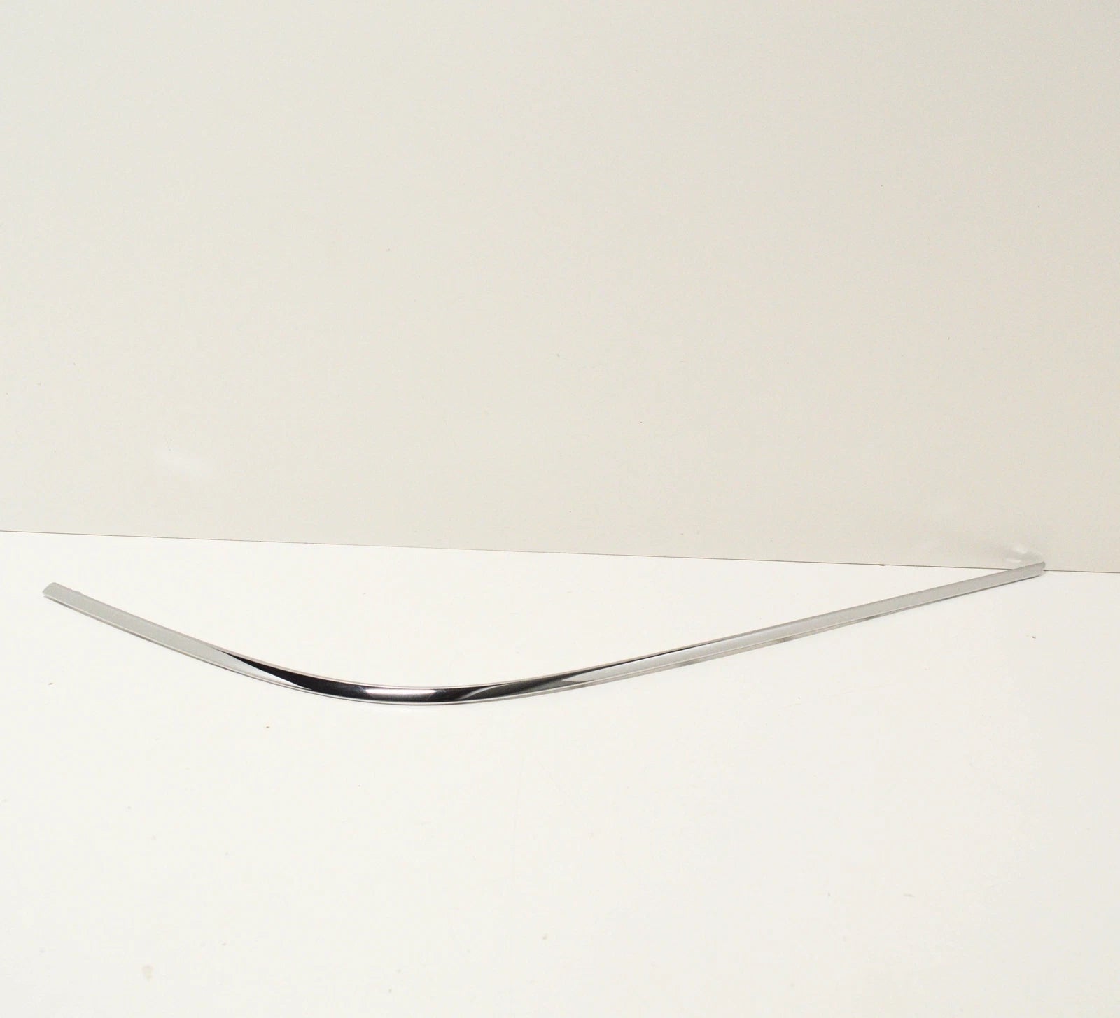 NEW MERCEDES-BENZ C COUPE CL203 REAR BUMPER RIGHT MOLDING A2038859021