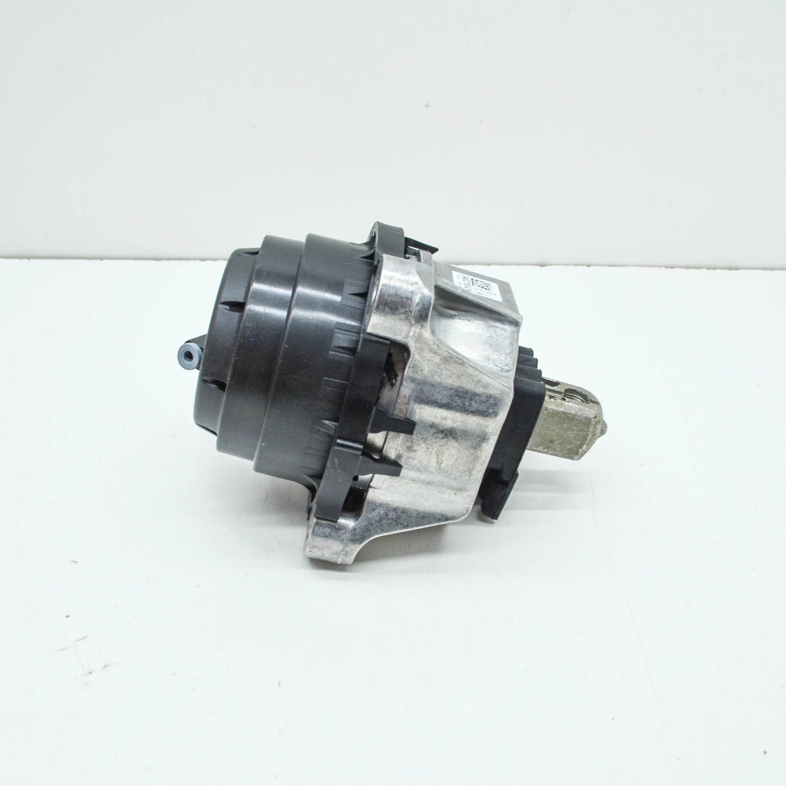 NEW BMW 4 COUPE G22 LEFT SIDE ENGINE MOUNT 8483785 22118483785 ORIGINAL