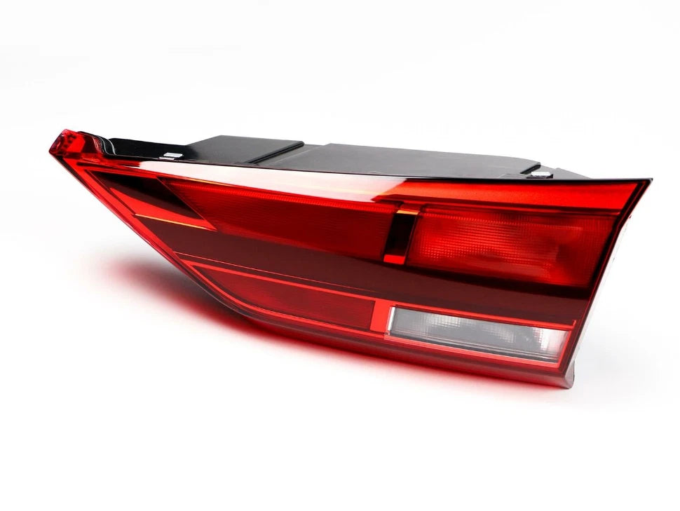 NEW AUDI Q3 F3 REAR RIGHT SIDE TAILGATE TAILLIGHT 83A945076A