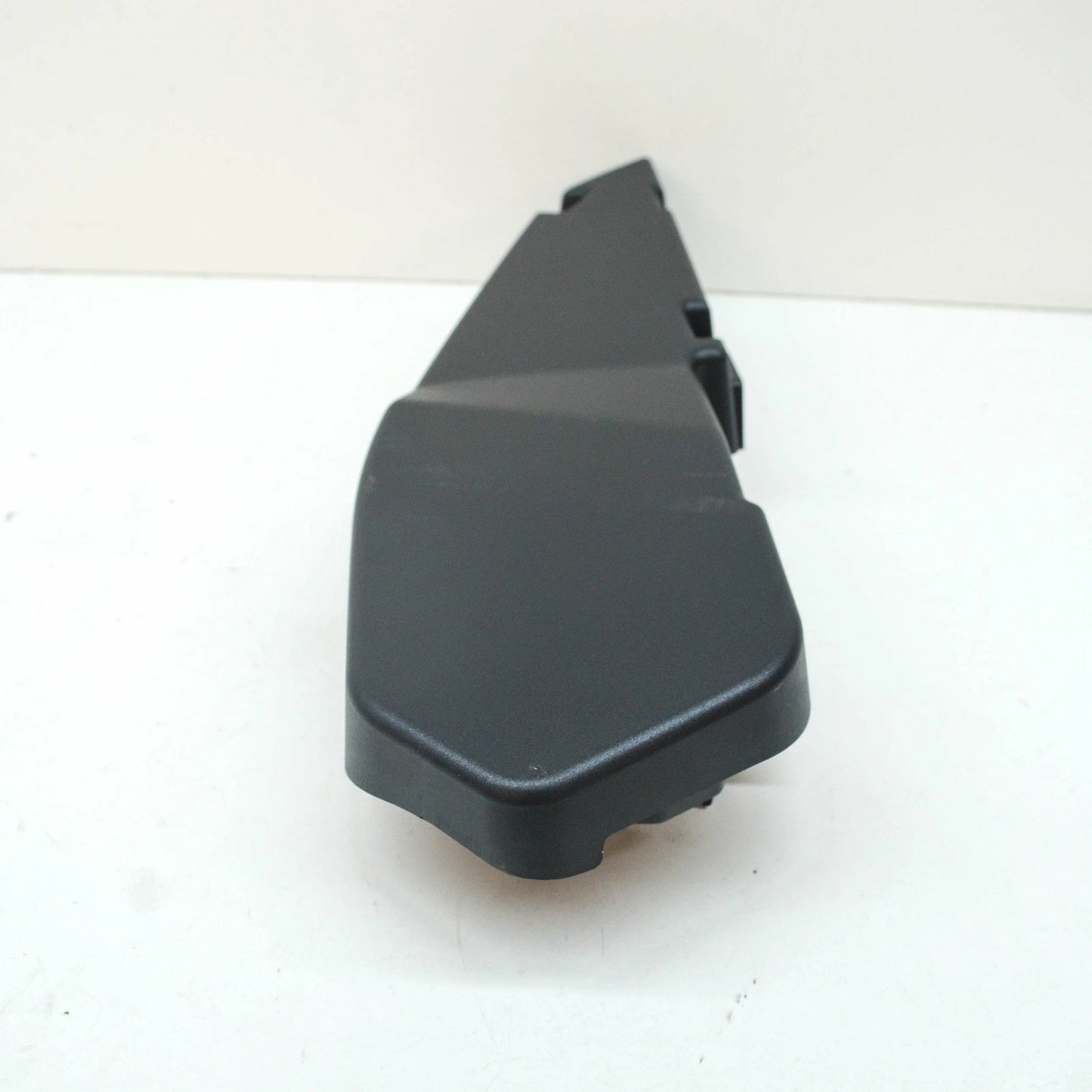 NEW BMW 7 G11 RIGHT ENGINE CONTROL MODULE COVER 12907935551 ORIGINAL