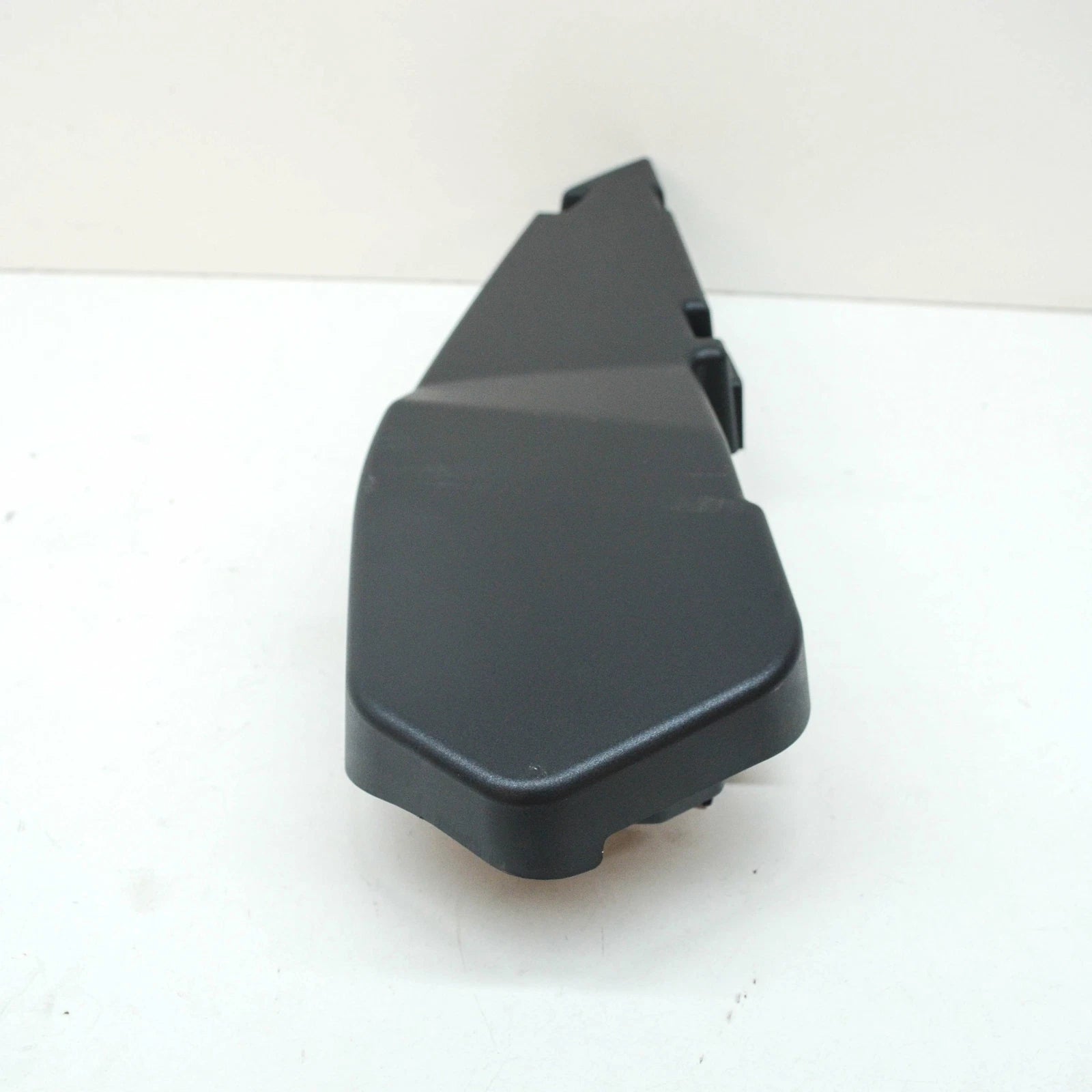 NEW BMW 7 G11 RIGHT ENGINE CONTROL MODULE COVER 12907935551 ORIGINAL