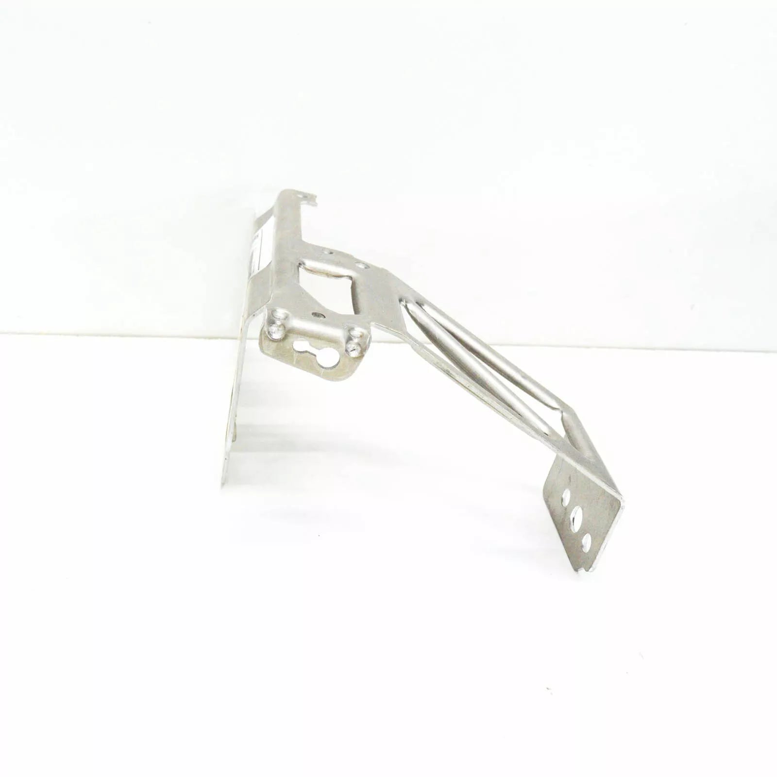 NEW BMW M3 CONVERTIBLE E93 FRONT RIGHT M BUMPER BRACKET 51118042082 ORIGINAL