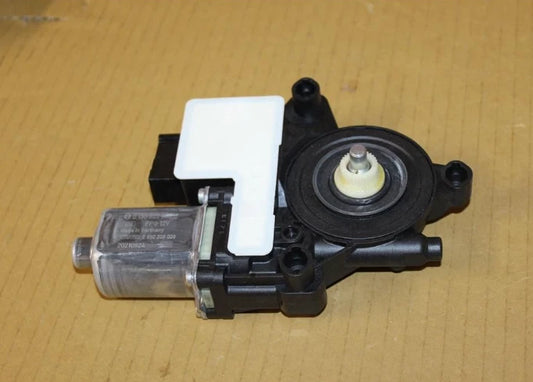NEW SKODA SCALA FRONT LEFT DOOR WINDOW REGULATOR MOTOR LHD 2Q1959405C ORIGINAL