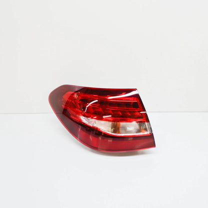NEW MERCEDES-BENZ C W205 REAR LEFT OUTER TAILLIGHT A2059069902 ORIGINAL