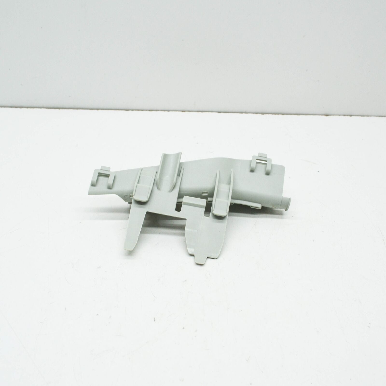 NEW MERCEDES-BENZ E W213 CABLE MOUNTING DUCT BRACKET A6541592325 ORIGINAL