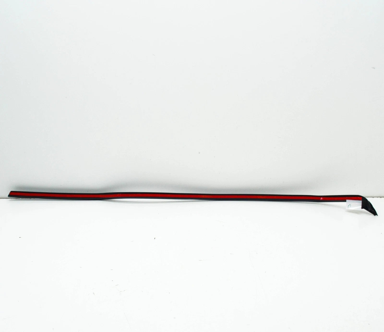 NEW BMW X6 G06 FRONT RIGHT DOOR A-PILLAR GAP SEAL 51769465618 ORIGINAL