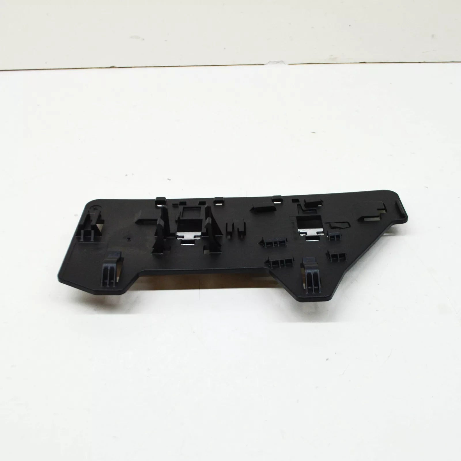 NEW BMW 5 E60 LOCKING BRACKET 12517799470 7799470 ORIGINAL