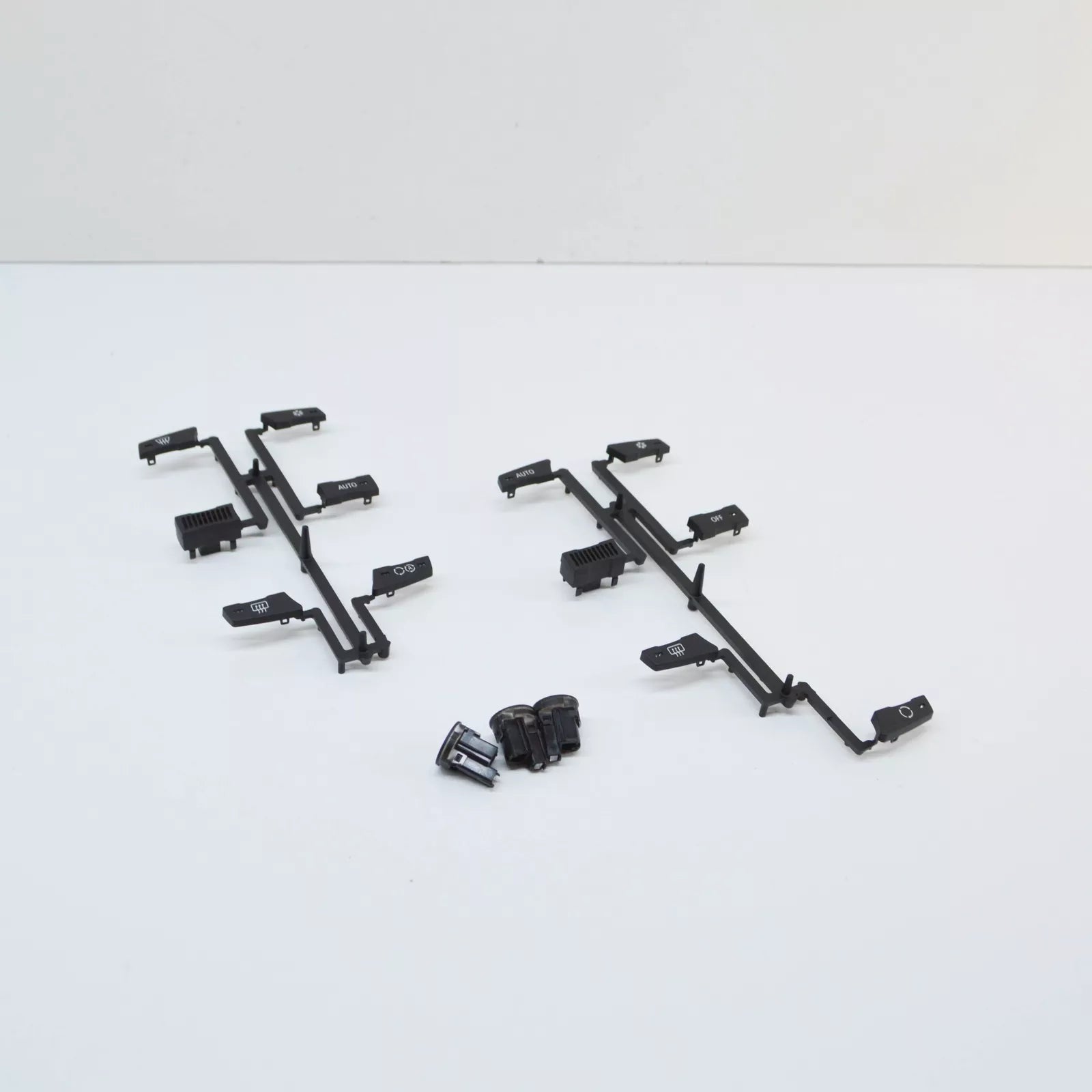 NEW BMW 5 E60 CLIMATE CONTROL FACEPLATE BUTTON COVER KIT 61319250196 ORIGINAL