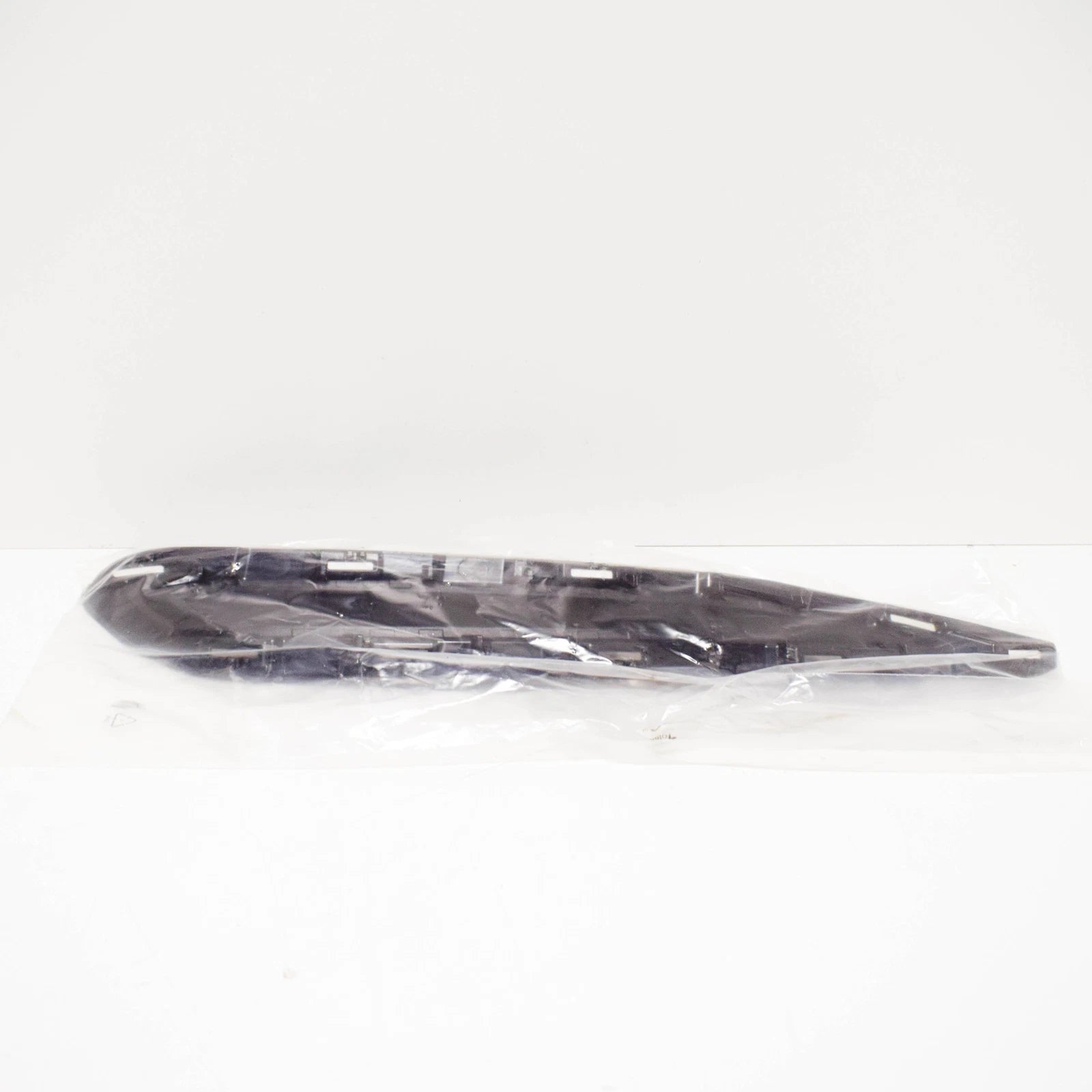 NEW AUDI Q7 4M FRONT BUMPER LEFT END CAP COVER 4M0807749A ORIGINAL