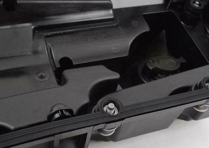 NEW VOLKSWAGEN JETTA A5 CYLINDER HEAD COVER 03G103469G ORIGINAL