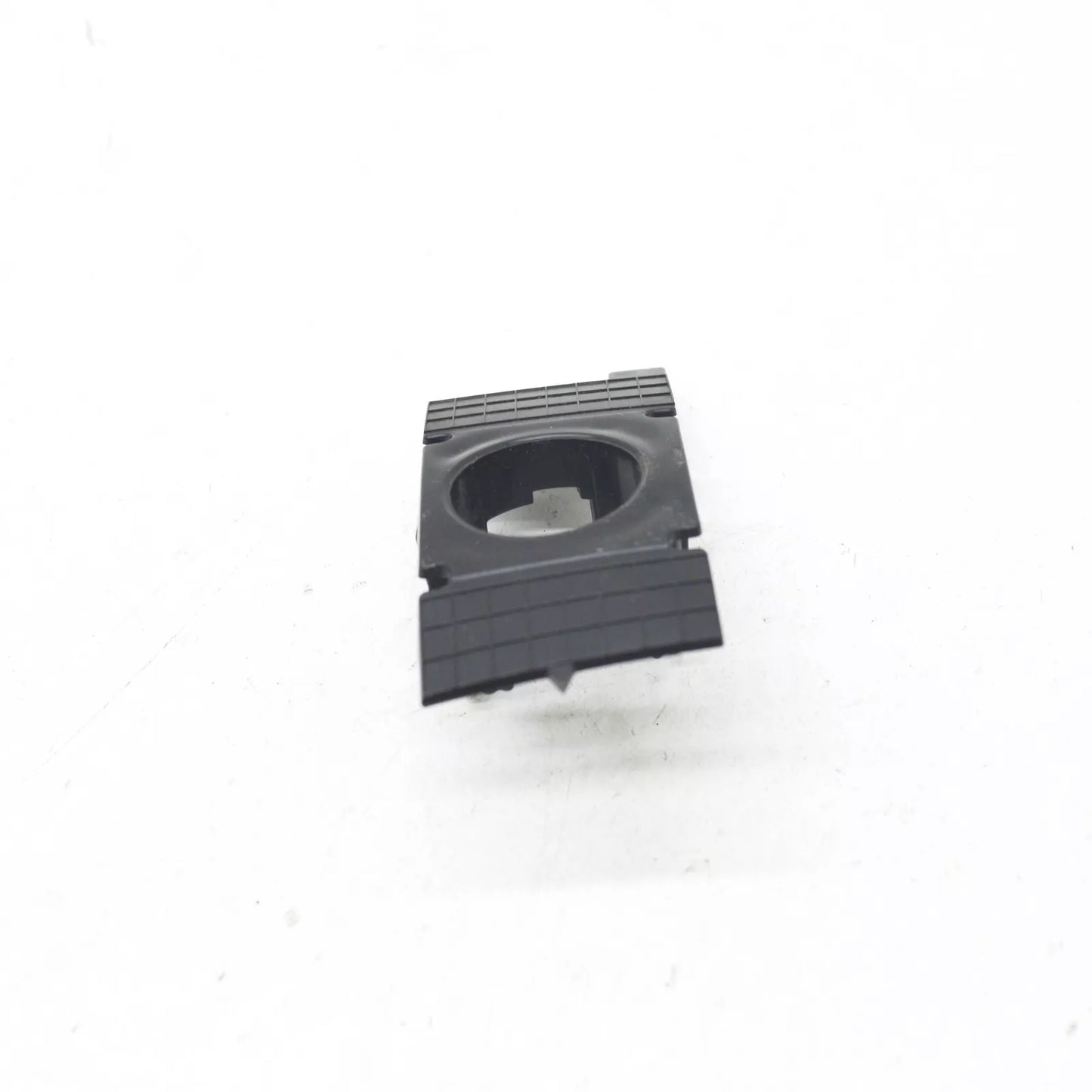 NEW VW TIGUAN ALLSPACE AD MK2 REAR RIGHT PARK SENSOR BRACKET 5NL919492 ORIGINAL