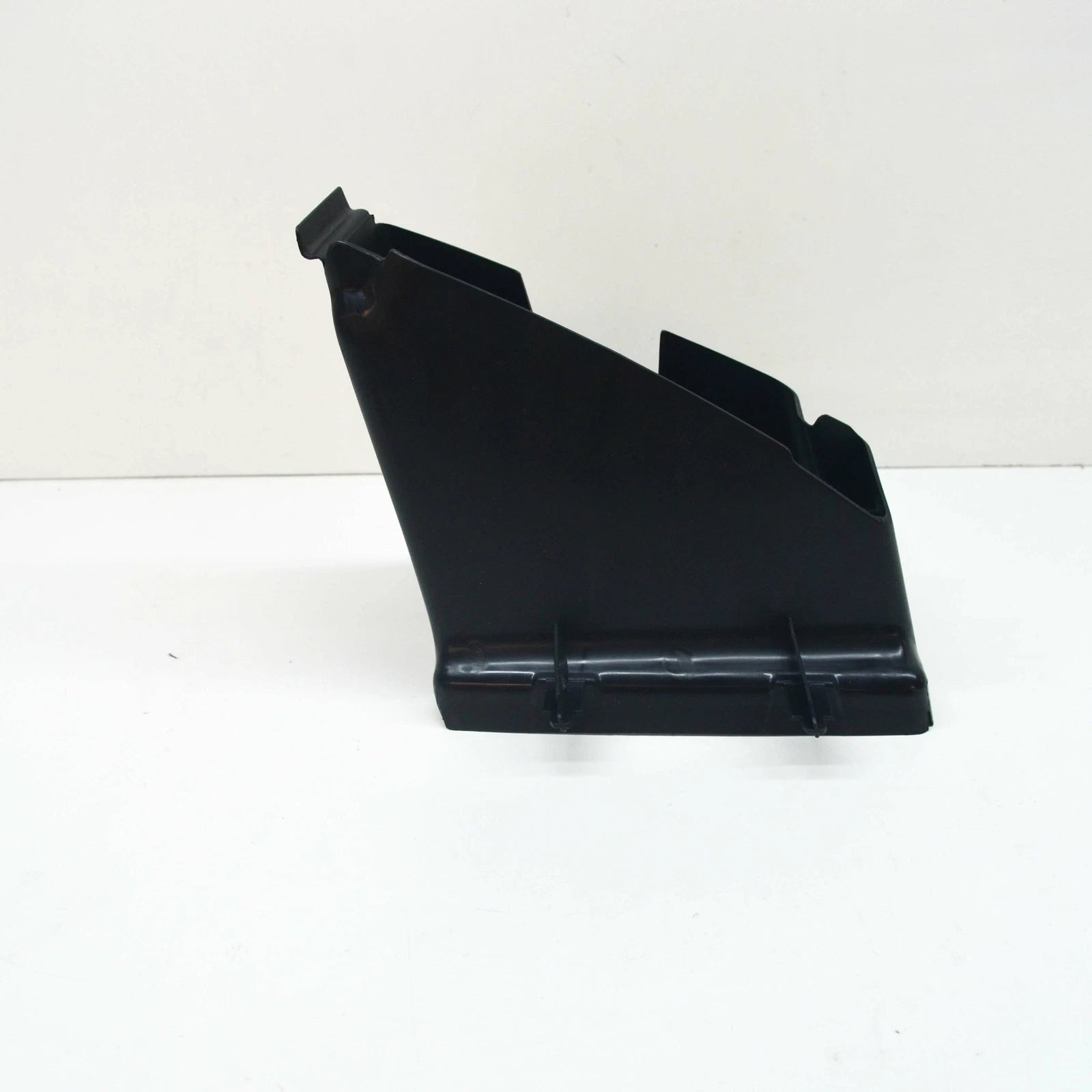 NEW BMW 7 G11 G12 LEFT EXTERIOR RADIATOR AIR DUCT 51747359789 OEM