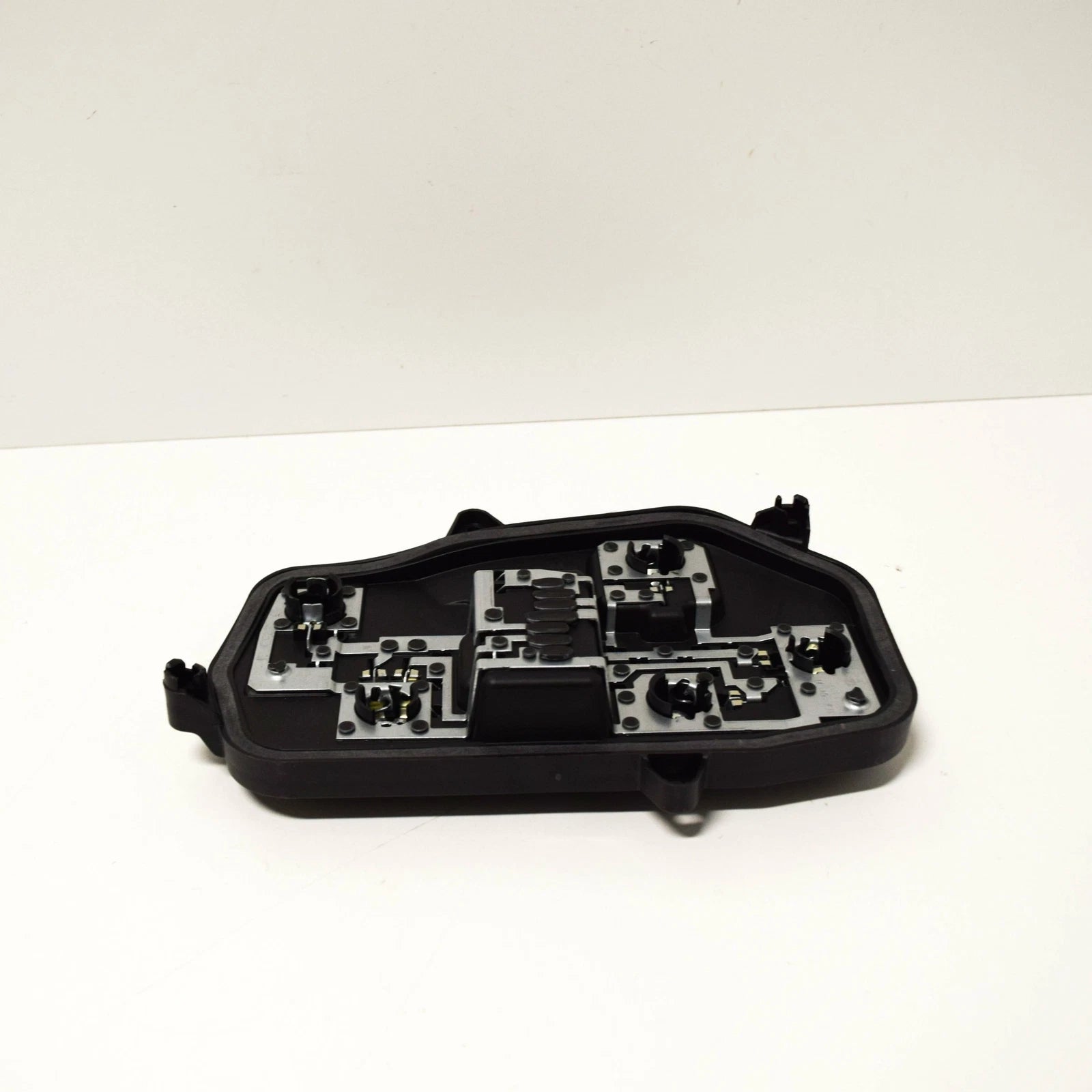 NEW VOLKSWAGEN TRANSPORTER T5 REAR LEFT TAILLIGHT BULB HOLDER 7E5945257