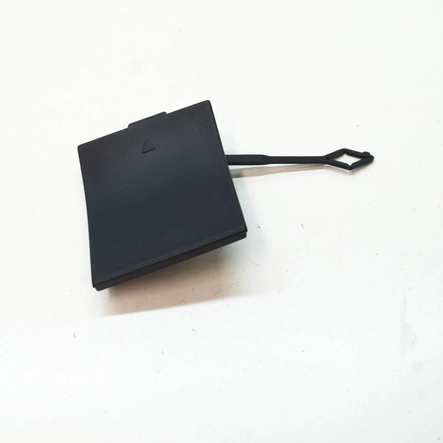 NEW MERCEDES-BENZ CLA COUPE C118 REAR BUMPER TOW EYE COVER A1188859901 ORIGINAL