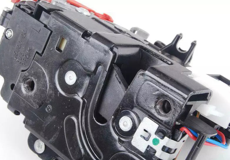 NEW VOLKSWAGEN TOUAREG 7L FRONT LEFT DOOR LOCK LHD 3D1837015AE ORIGINAL