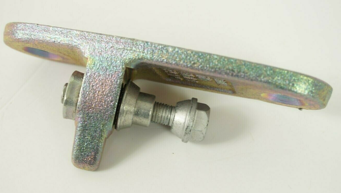 NEW MB C W204 FRONT LEFT DOOR ADJUSTMENT UPPER HINGE A2047220144 ORIGINAL