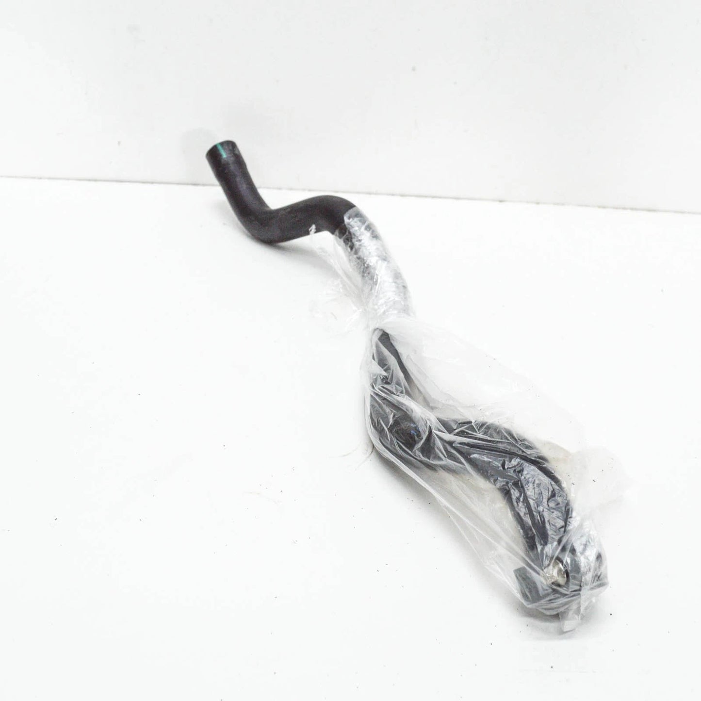 NEW BMW 3 E46 HEATER HOSE UPPER 64218363198 8363198 ORIGINAL