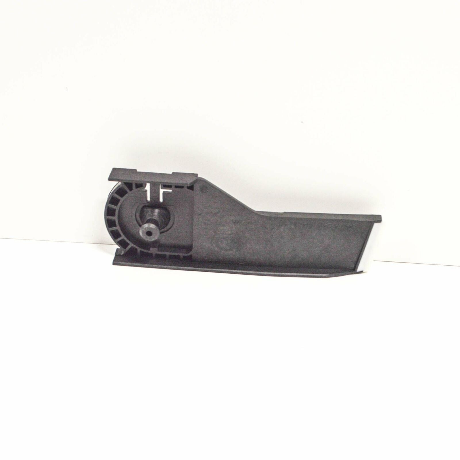 NEW MB B W246 LEFT RADIATOR LOWER BRACKET A2465040540 ORIGINAL