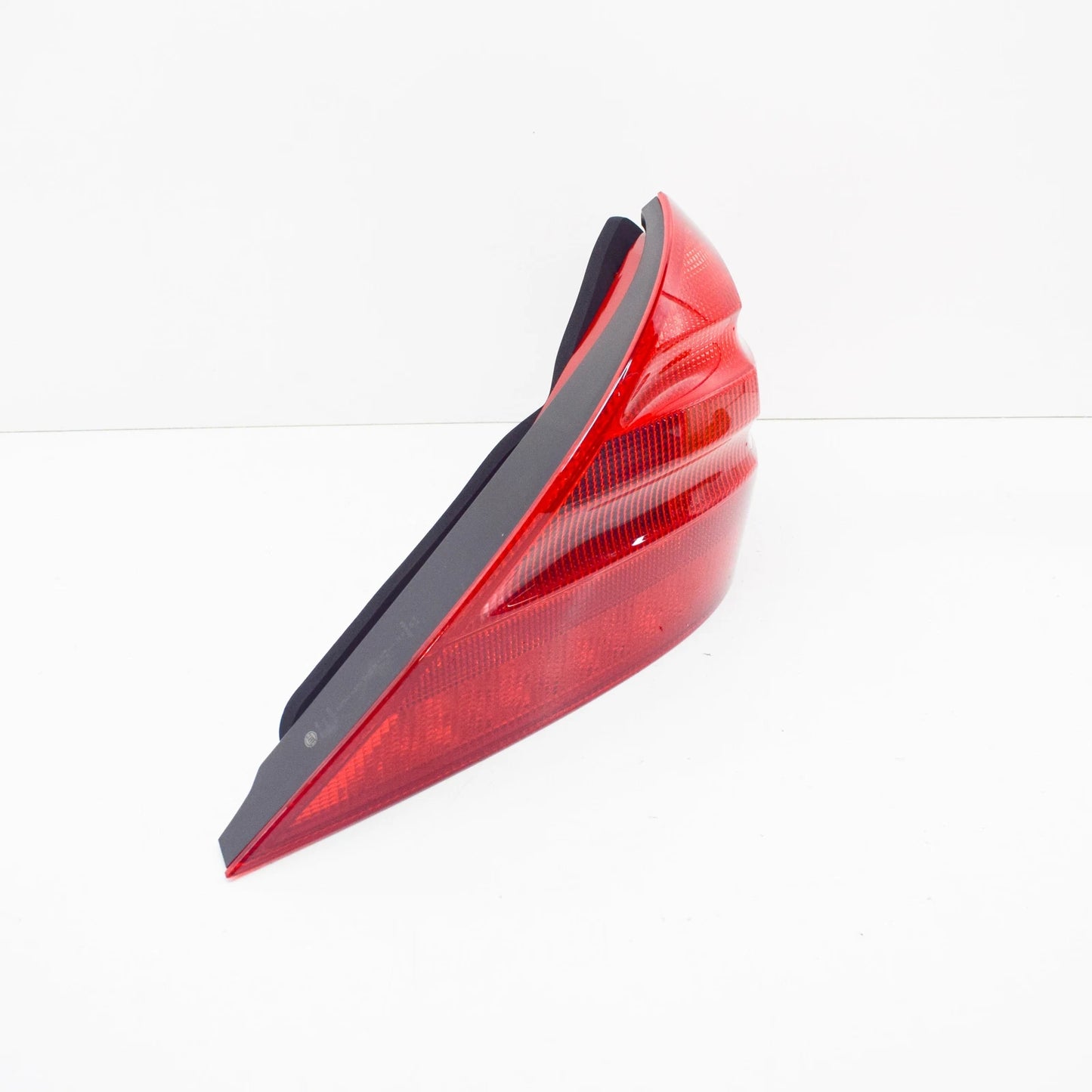 NEW MERCEDES-BENZ SL R230 REAR RIGHT TAIL LIGHT A2308200264