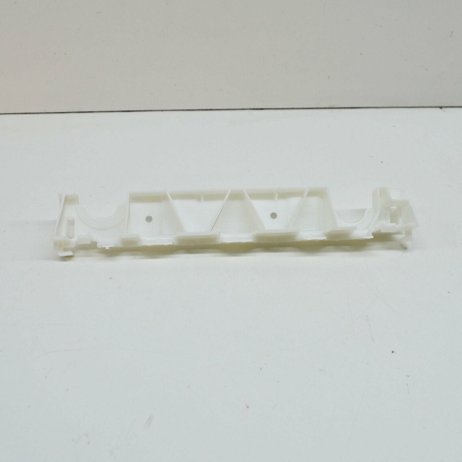 NEW MERCEDES-BENZ E COUPE C207 FRONT LEFT SIDE ROCKER HOLDER A2076980027