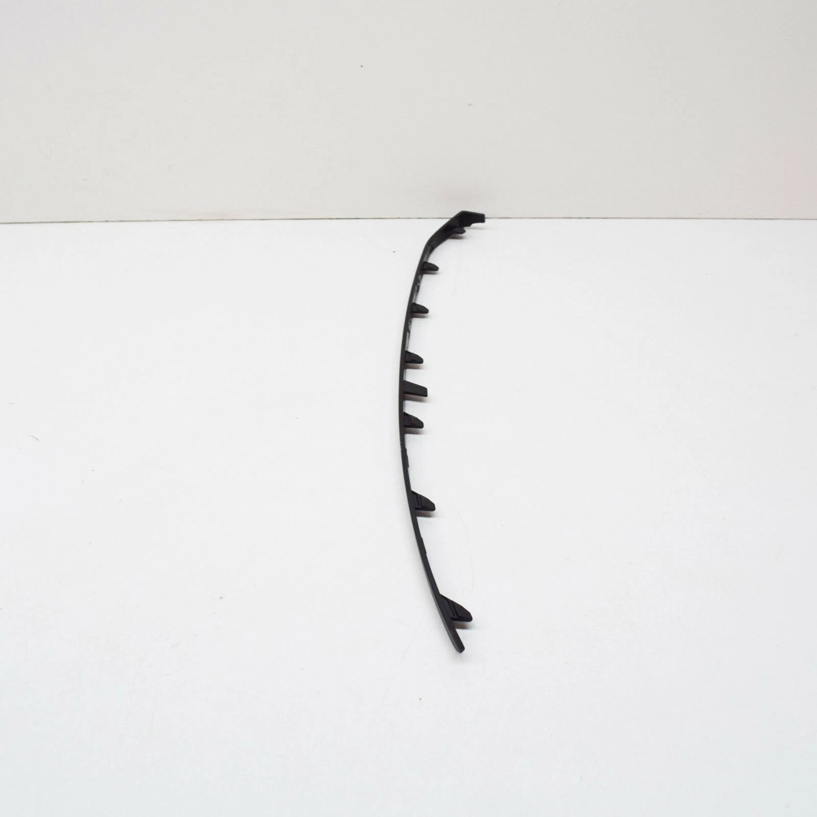 NEW AUDI A3 8V FRONT LEFT BUMPER MOLDING STRIP TRIM S-LINE 8V5807533A OEM