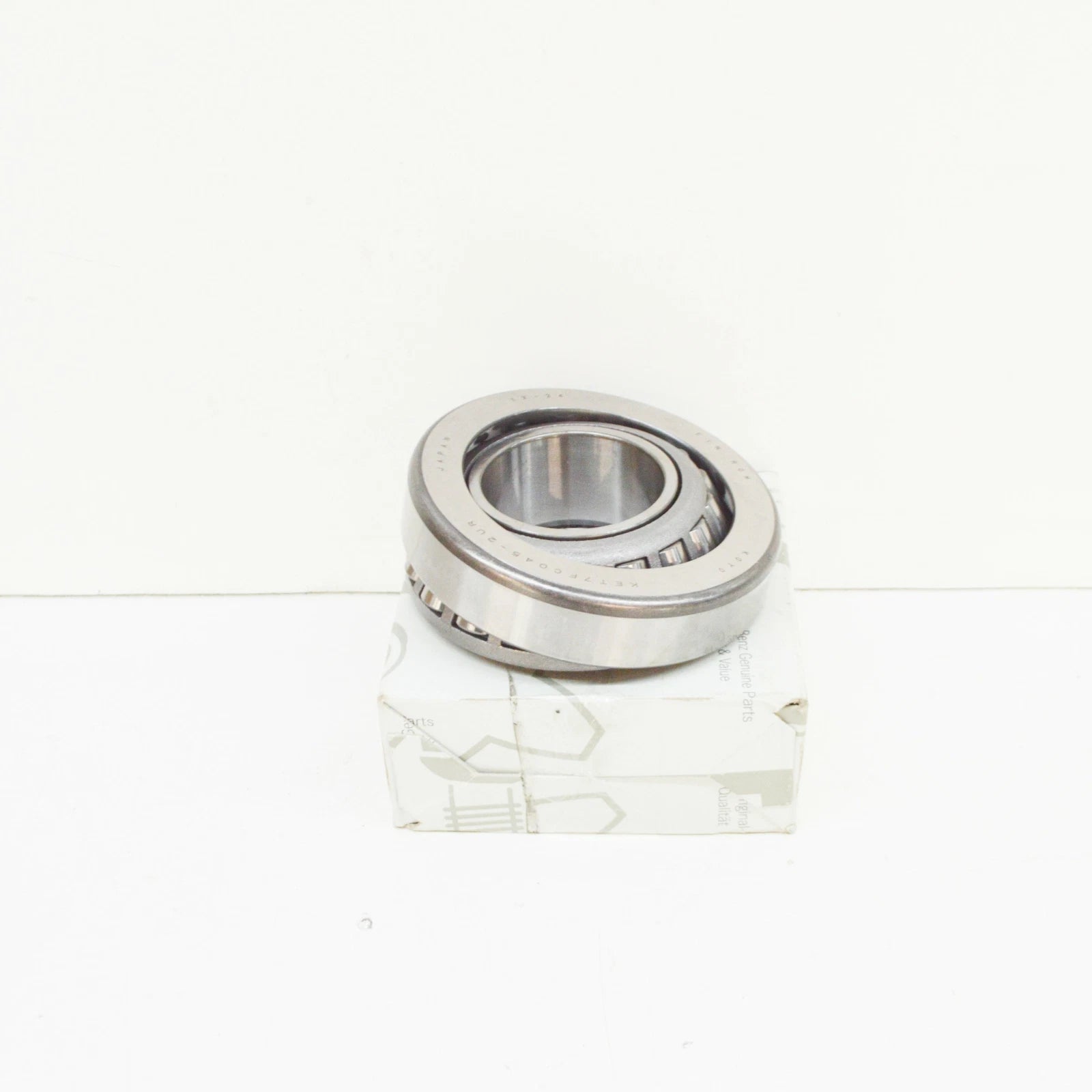 NEW MB SPRINTER 906 REAR DRIVE PINION TARERED ROLLER BEARING A0199816305