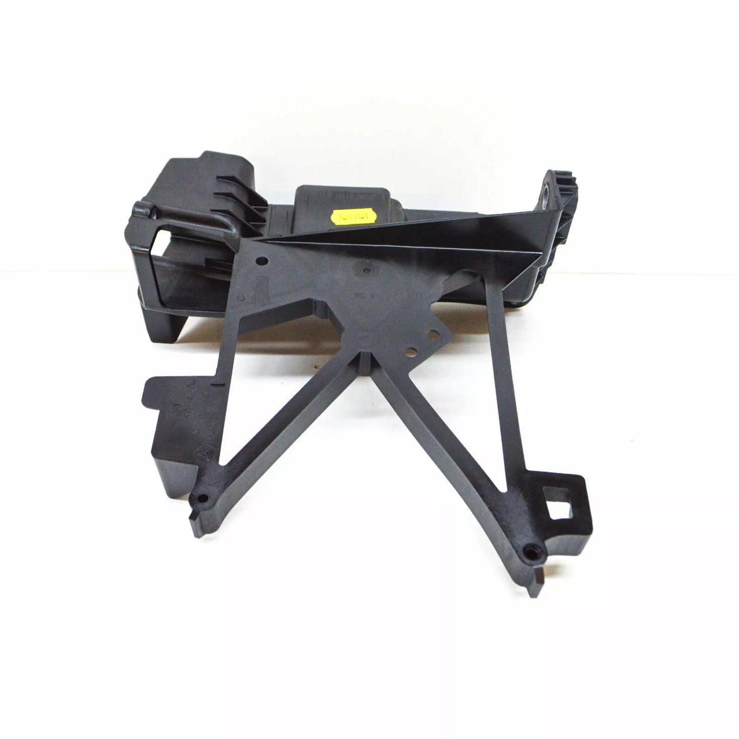 NEW MERCEDES-BENZ GLC X253 RIGHT RADIATOR SUPPORT BRACKET A2536202001