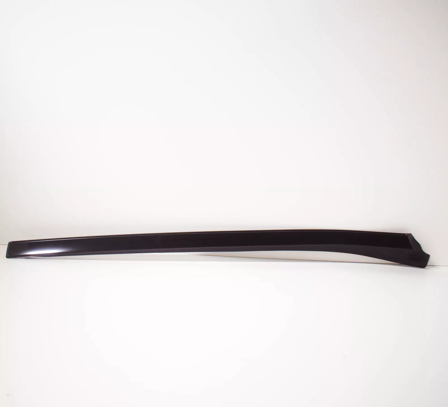 NEW MB C A205 LEFT WINDSCREEN WATER DEFLECTOR TRIM A2056901782 ORIGINAL