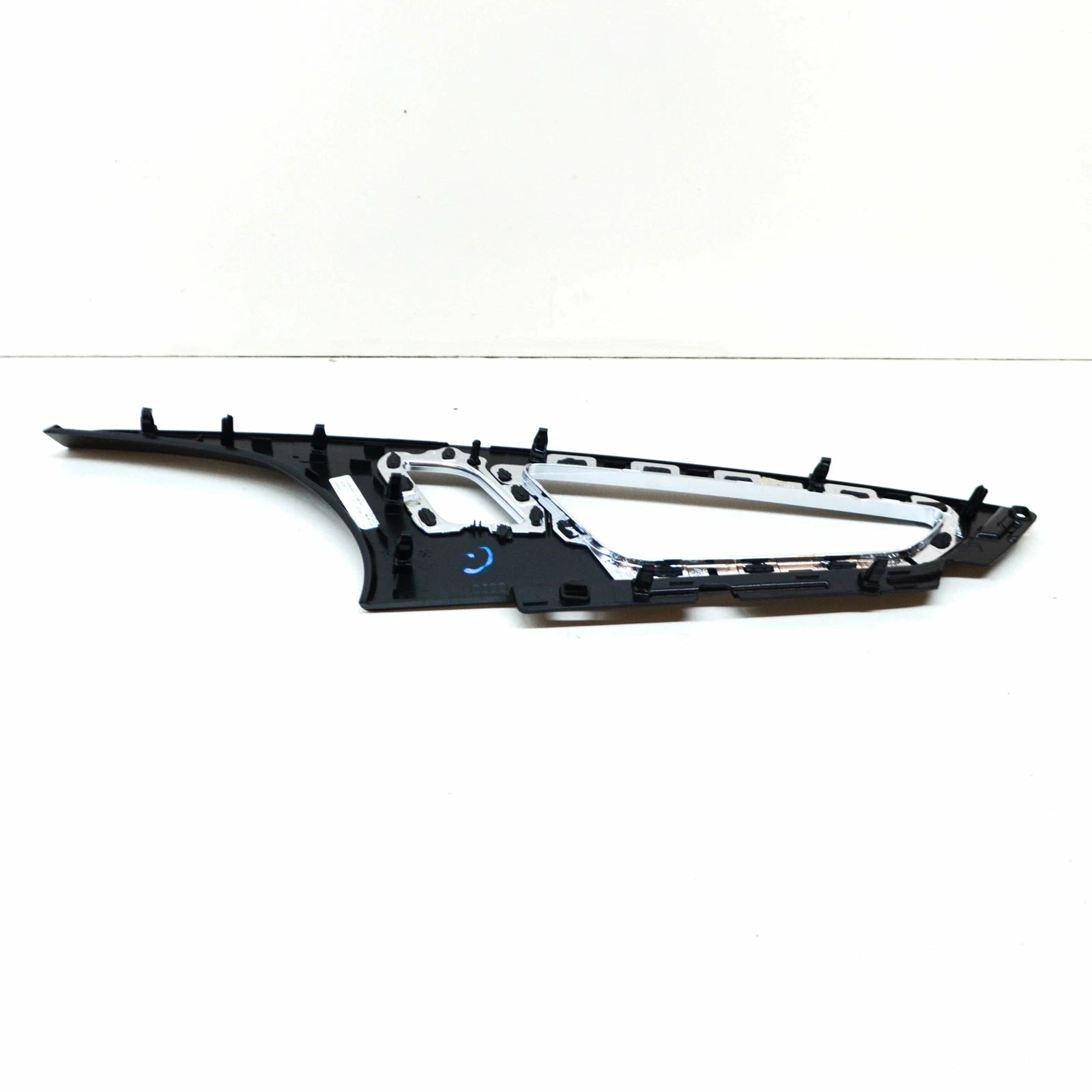 NEW AUDI Q7 4M FRONT LEFT DOOR PANEL INSERT 4M0867101LQY9