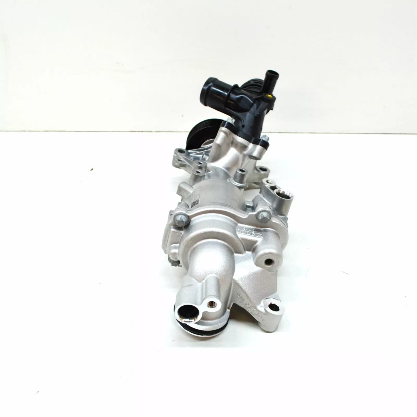 NEW MERCEDES-BENZ E-CLASS W213 WATER PUMP A2742000900