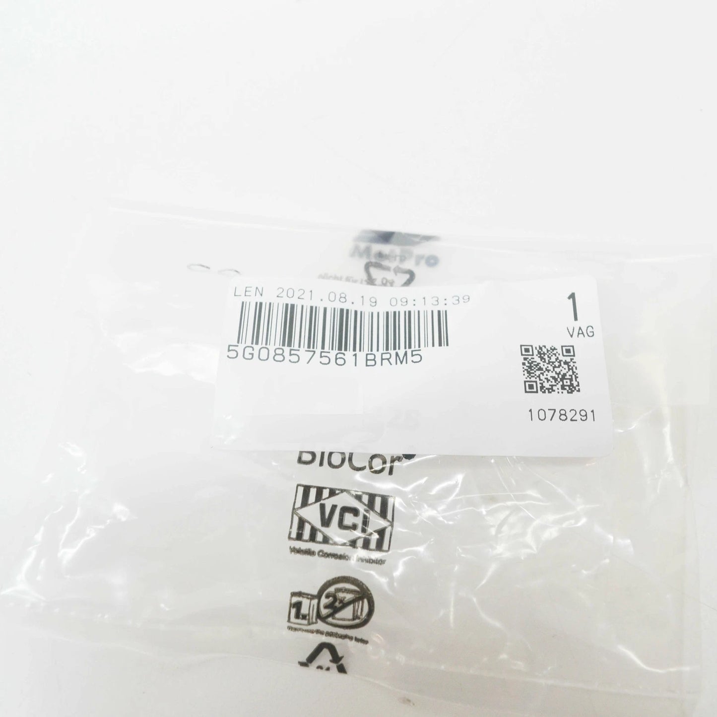 NEW VOLKSWAGEN JETTA MK7 HOLDER FOR SUN VISOR 5G0857561BRM5 2020