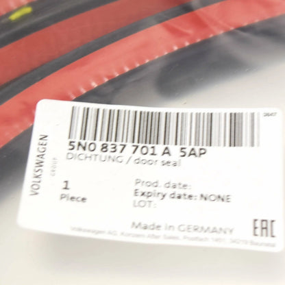 NEW VOLKSWAGEN TIGUAN MK1 FRONT LEFT DOOR SEAL OUTER 5N0837701A5AP