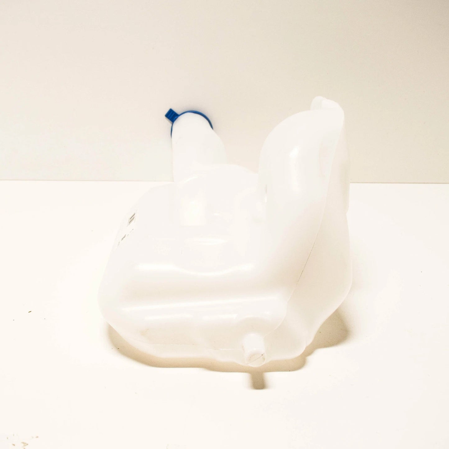 NEW MERCEDES BENZ SPRINTER 906 WINDOW WASHER BOTTLE TANK A9068690220