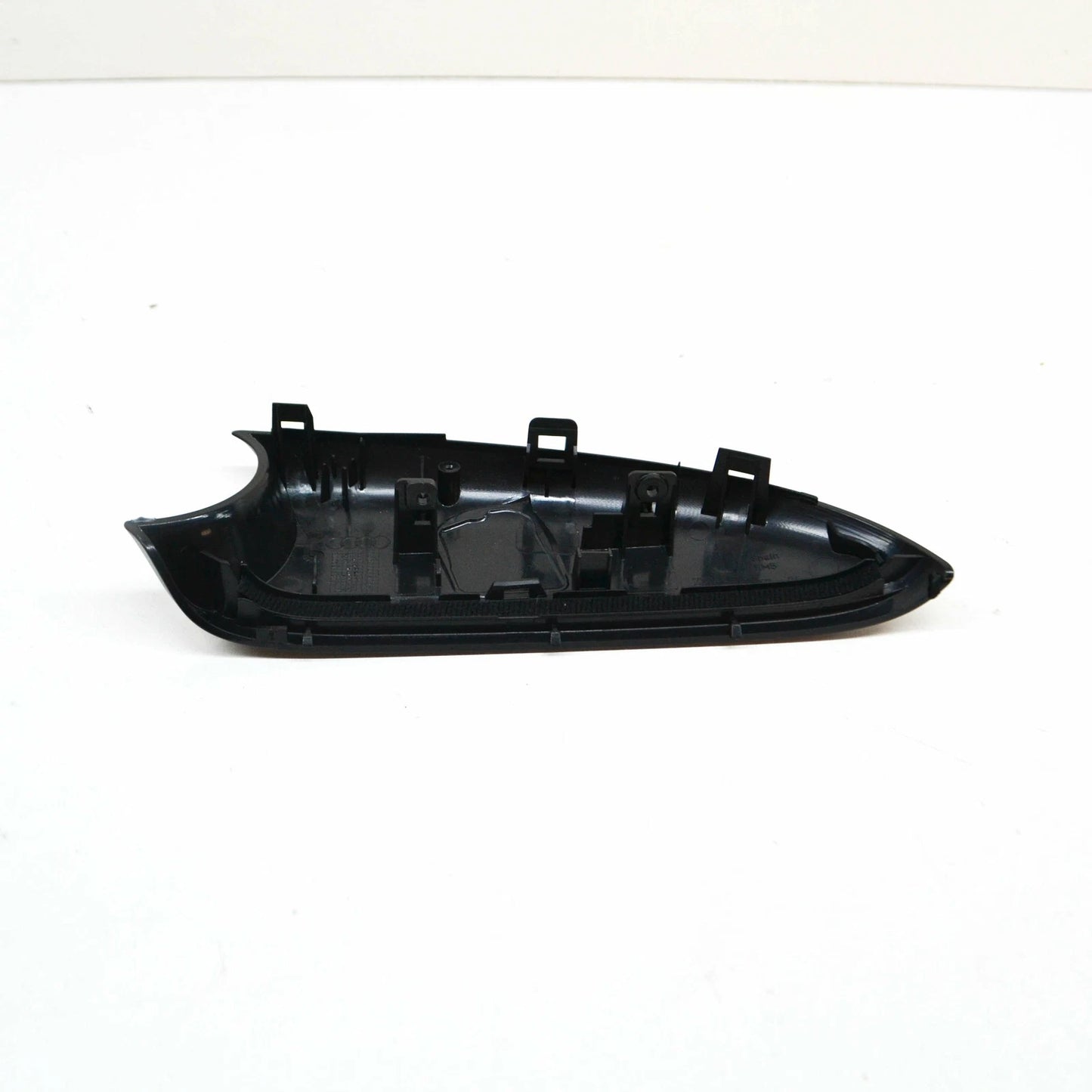 NEW AUDI A3 8P FRONT RIGHT DOOR MIRROR LOWER TRIM 4F0858524A01C