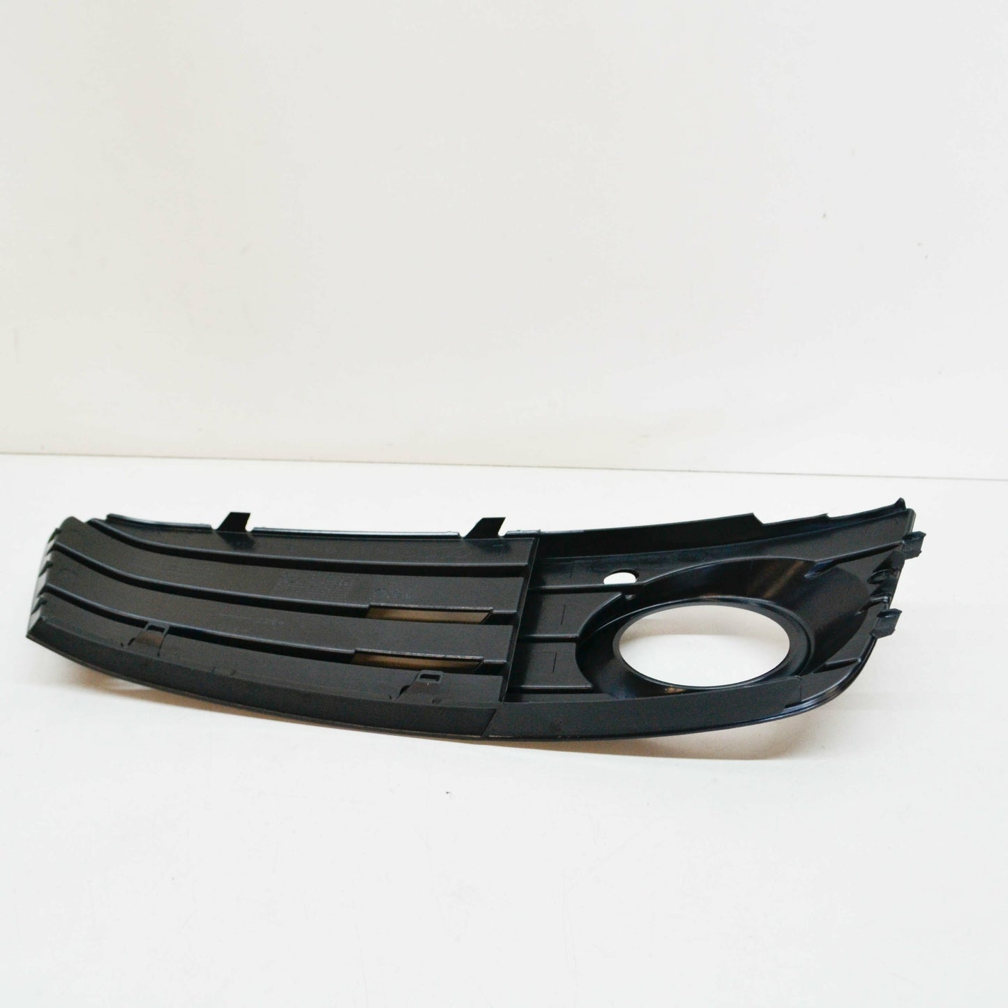 NEW AUDI A4 B8 FRONT BUMPER FOG LIGHT LEFT GRILLE 8K0807681A01C ORIGINAL