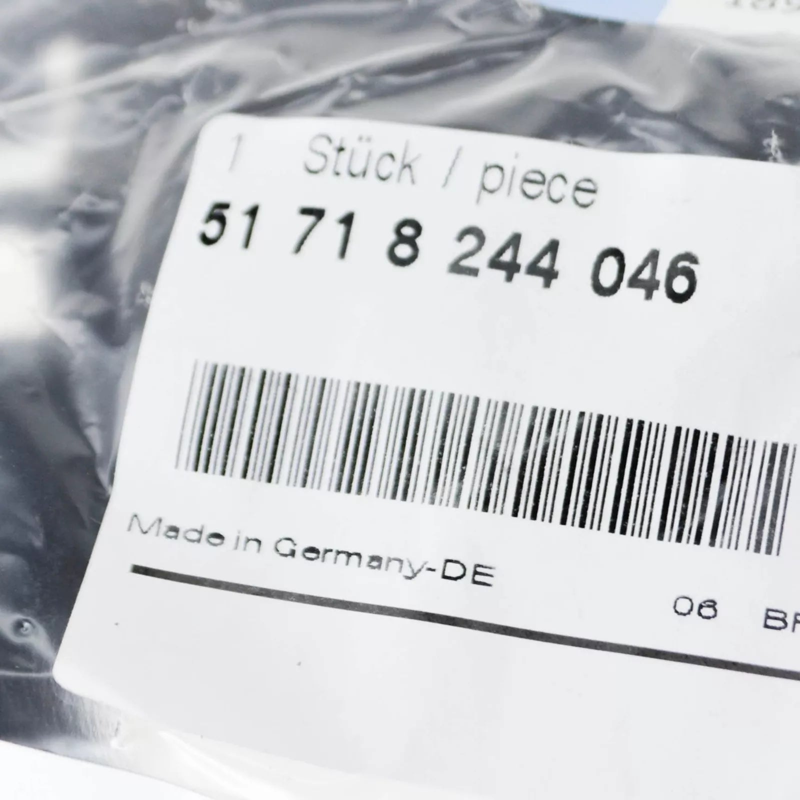 NEW BMW 3 E46 RIGHT COVERING 8244046 51718244046 ORIGINAL