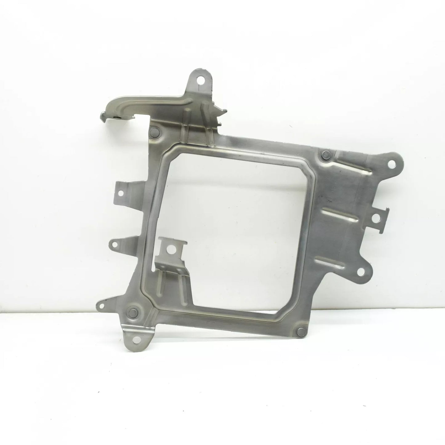 NEW MERCEDES-BENZ EQS V297 A/C CHARGER BRACKET A2973420100 ORIGINAL