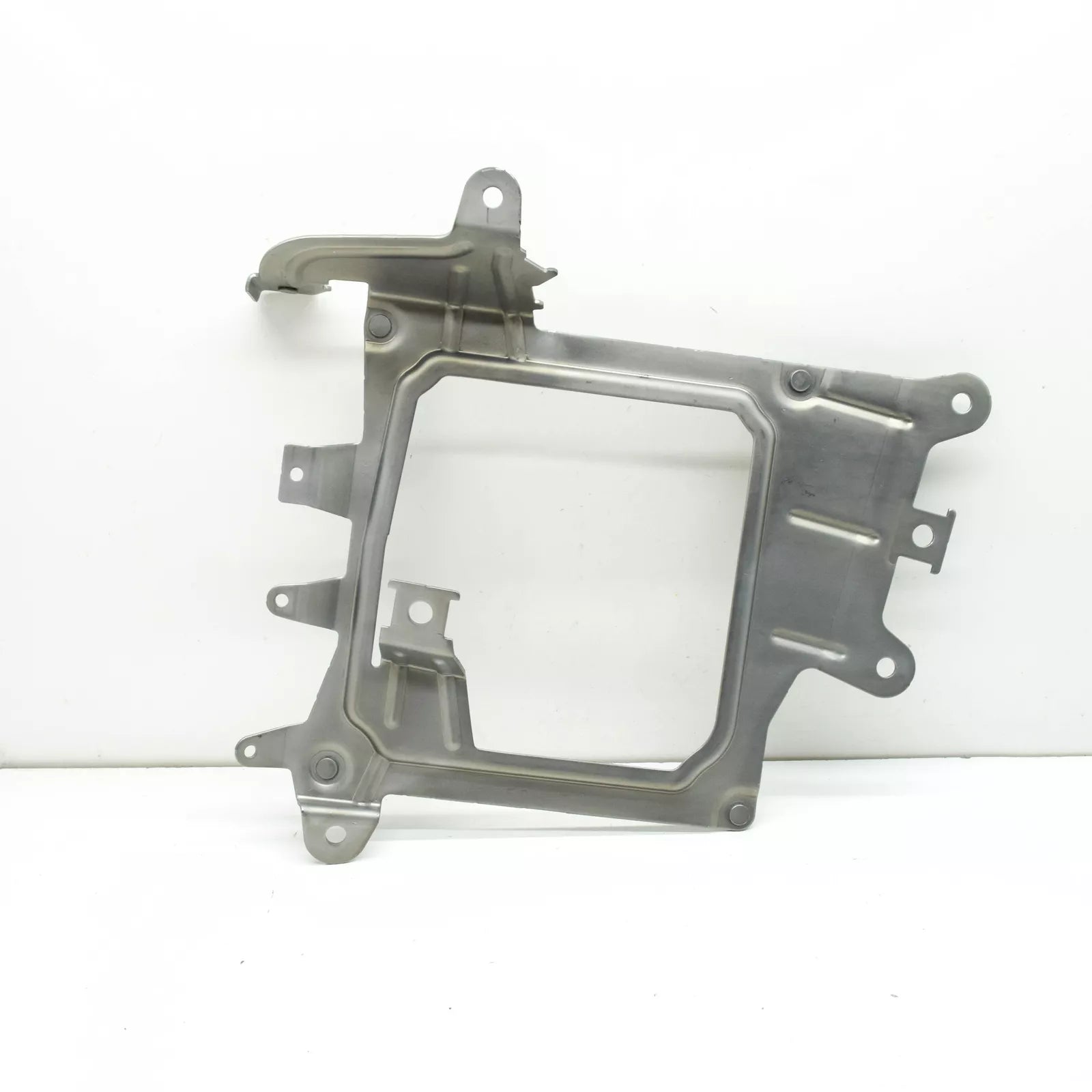 NEW MERCEDES-BENZ EQS V297 A/C CHARGER BRACKET A2973420100 ORIGINAL