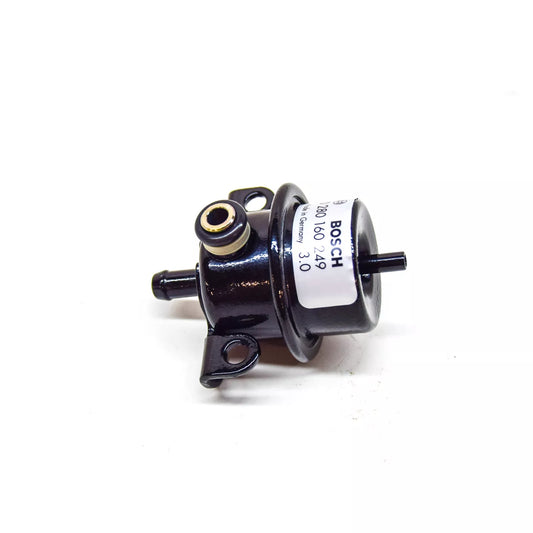 NEW BMW 7 E32 FUEL PRESSURE REGULATOR 13531711541 1711541 ORIGINAL