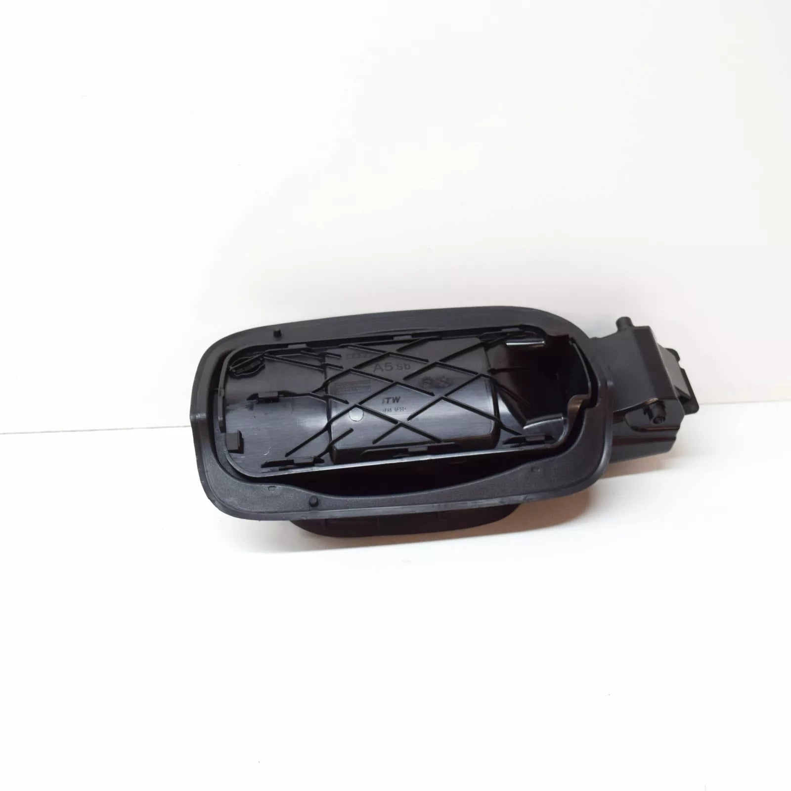 NEW AUDI A5 SPORTBACK 8W6 FUEL TANK FLAP INSERT 8W8809906