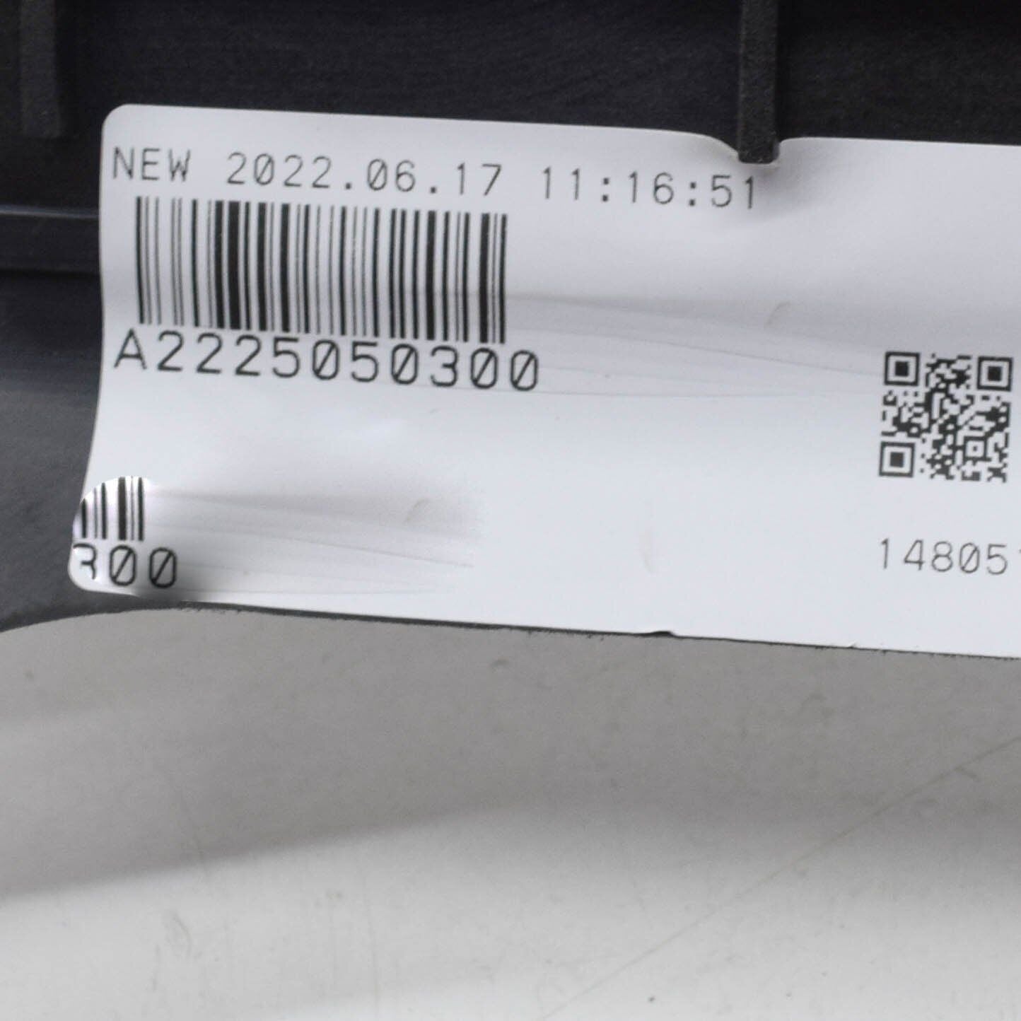 NEW MB S W222 AMG RADIATOR AIR DEFLECTOR BOX LEFT A2225050300 ORIGINAL