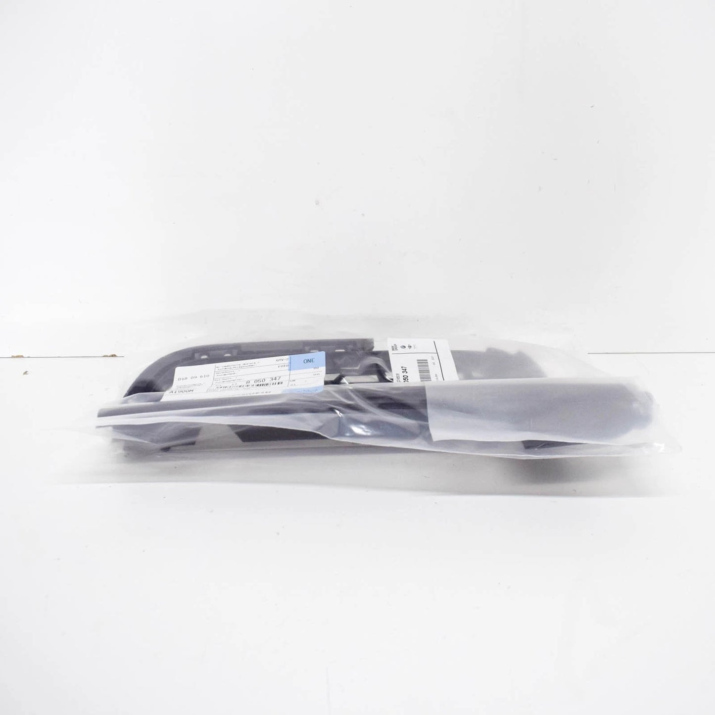 NEW BMW 6 F06 FRONT BUMPER LEFT SIDE GRILL 51118050347 2015 ORIGINAL