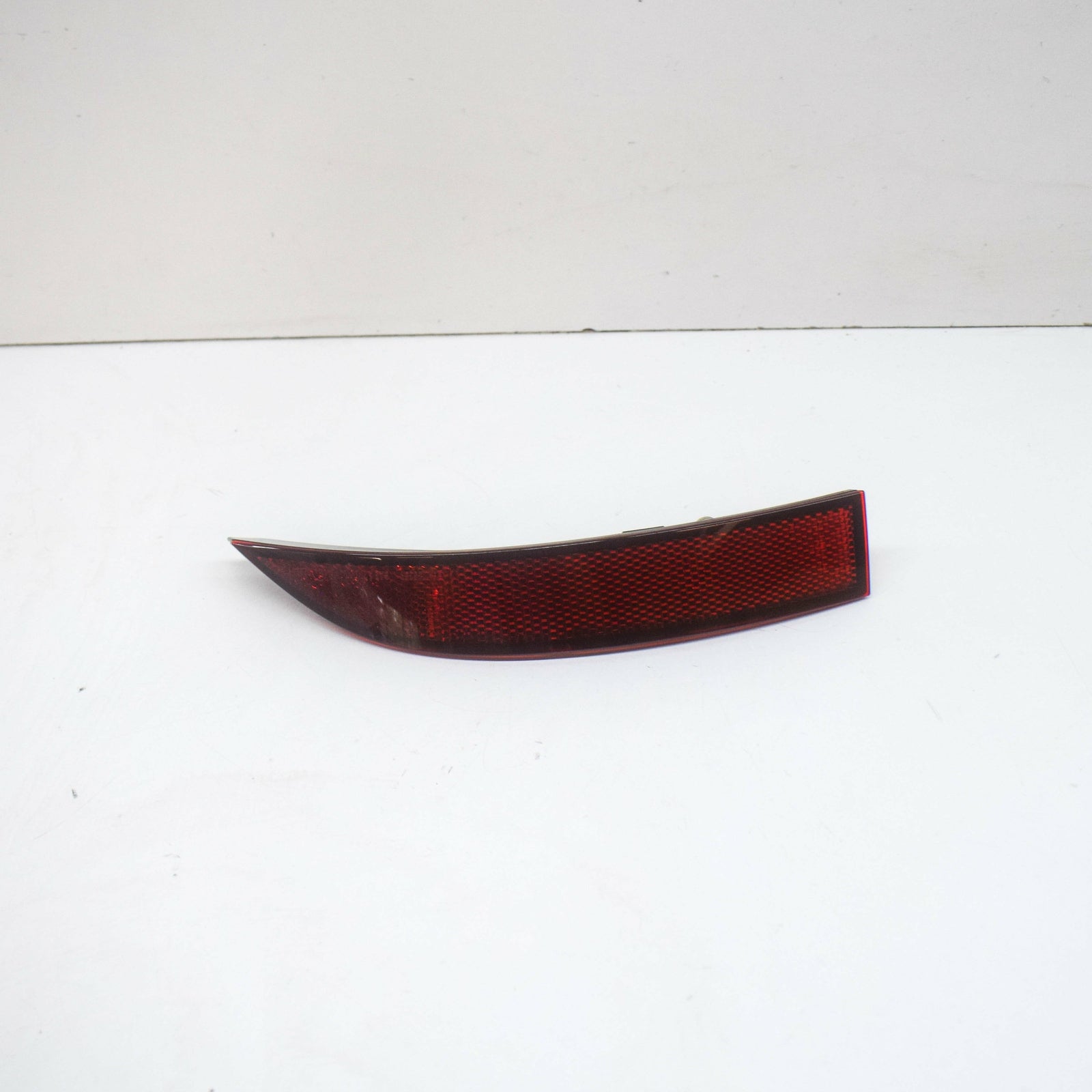 NEW AUDI A6 C8 REAR RIGHT BUMPER OUTER REFLECTOR 4K0945106E ORIGINAL