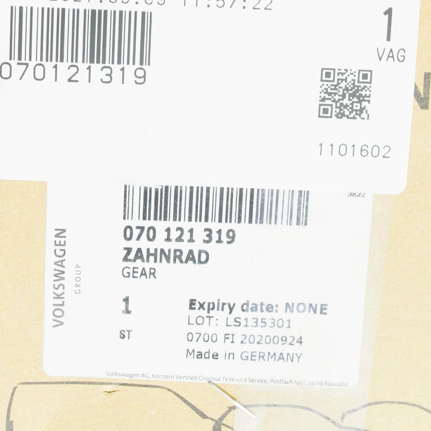 NEW VOLKSWAGEN TOUAREG 7L COOLANT PUMP GEAR 070121319