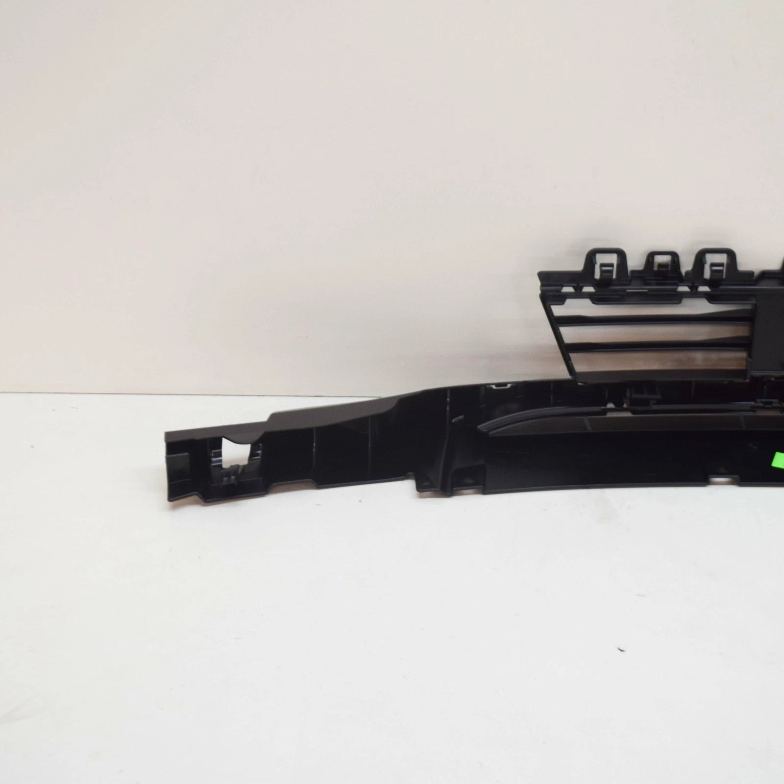 NEW BMW 3 F31 FRONT BUMPER LOWER GRILLE 51117386153 7386153 2016 ORIGINAL